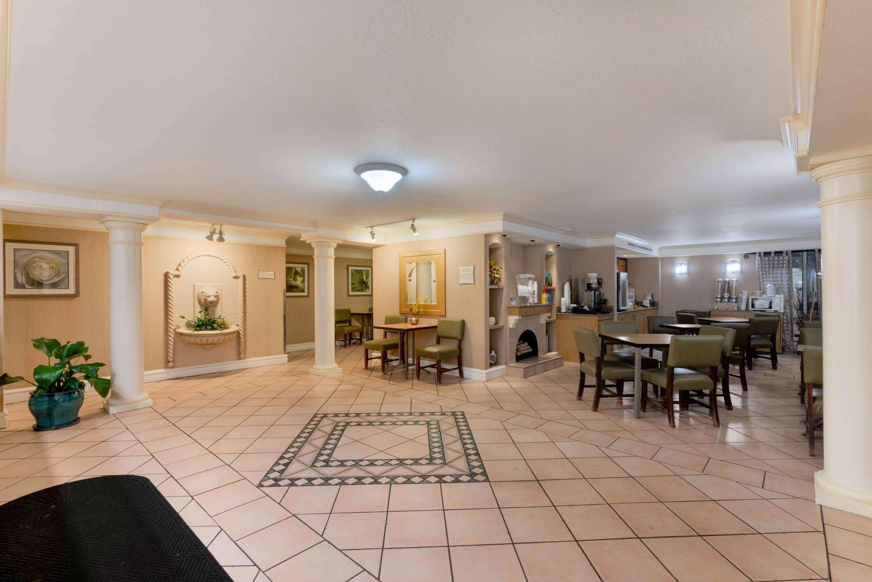 La Quinta Inn By Wyndham Cheyenne Kültér fotó